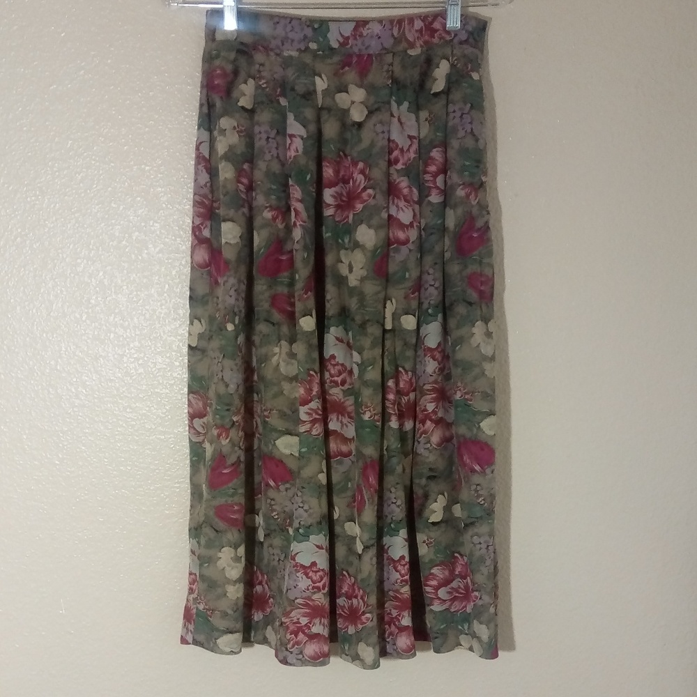 Vintage Pocketed Floral Pleated Prophecy Skirt